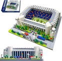 Bouwset Bernabéu Stadion met blauwe tribunes en witte gevel, inclusief doos en gedetailleerde secties.