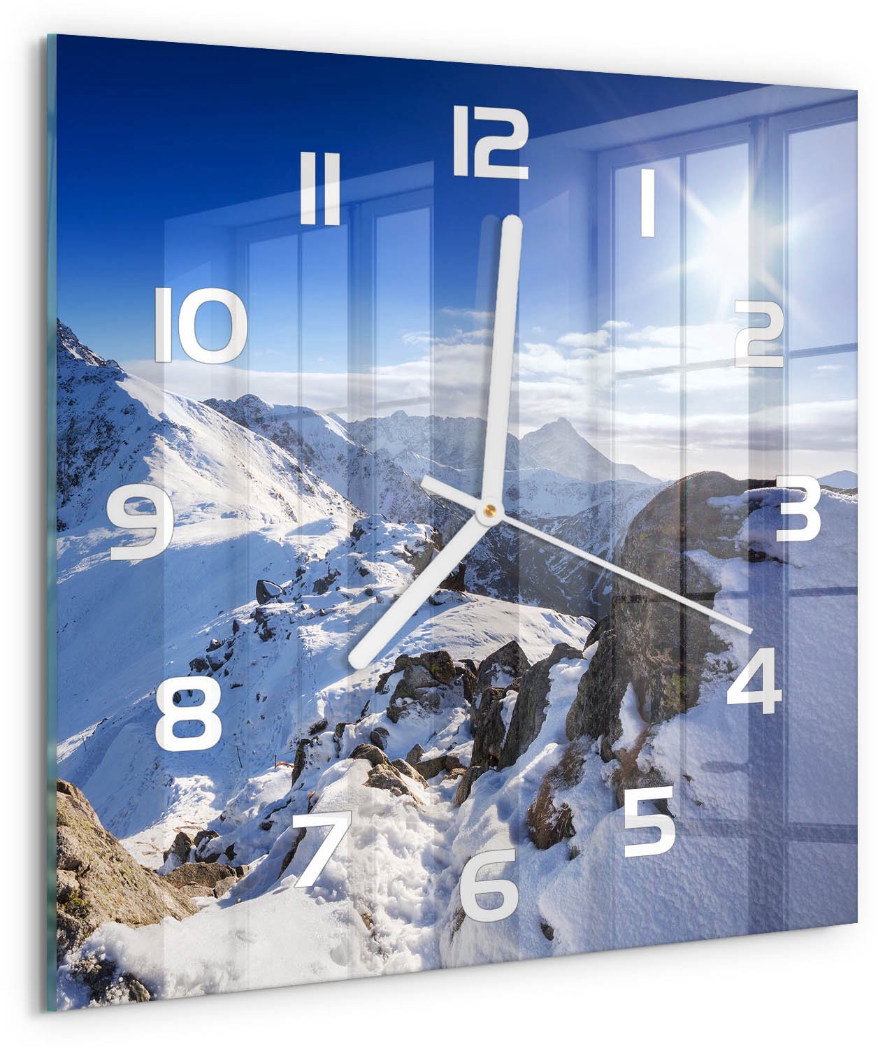 Tulup Wandklok - De top van het Tatragebergte Glazen Klok Met Print - 30x30 cm - Blauw Wandklok Glas Met Motief - Witte handen - Vierkante Klok - Wandklok Glas Decoratie - Gekleurde Glazen Klok