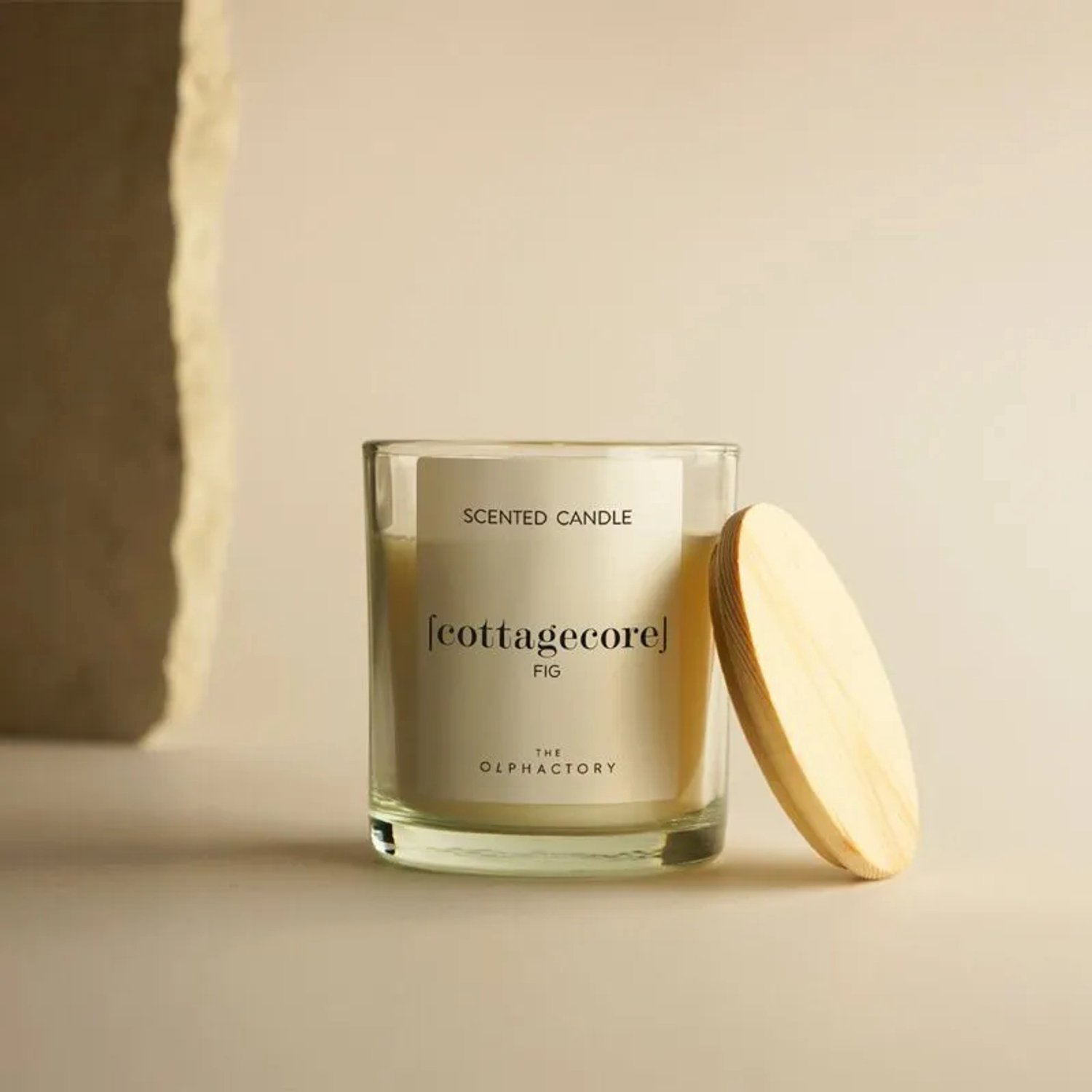 The Olphactory Luxe Geurkaars [Cottagecore] Black Edition - Fig Grove - 200g