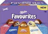 Paarse doos Milka Favourites 1kg met 108 chocolaatjes in vijf verschillende smaken en vullingen.