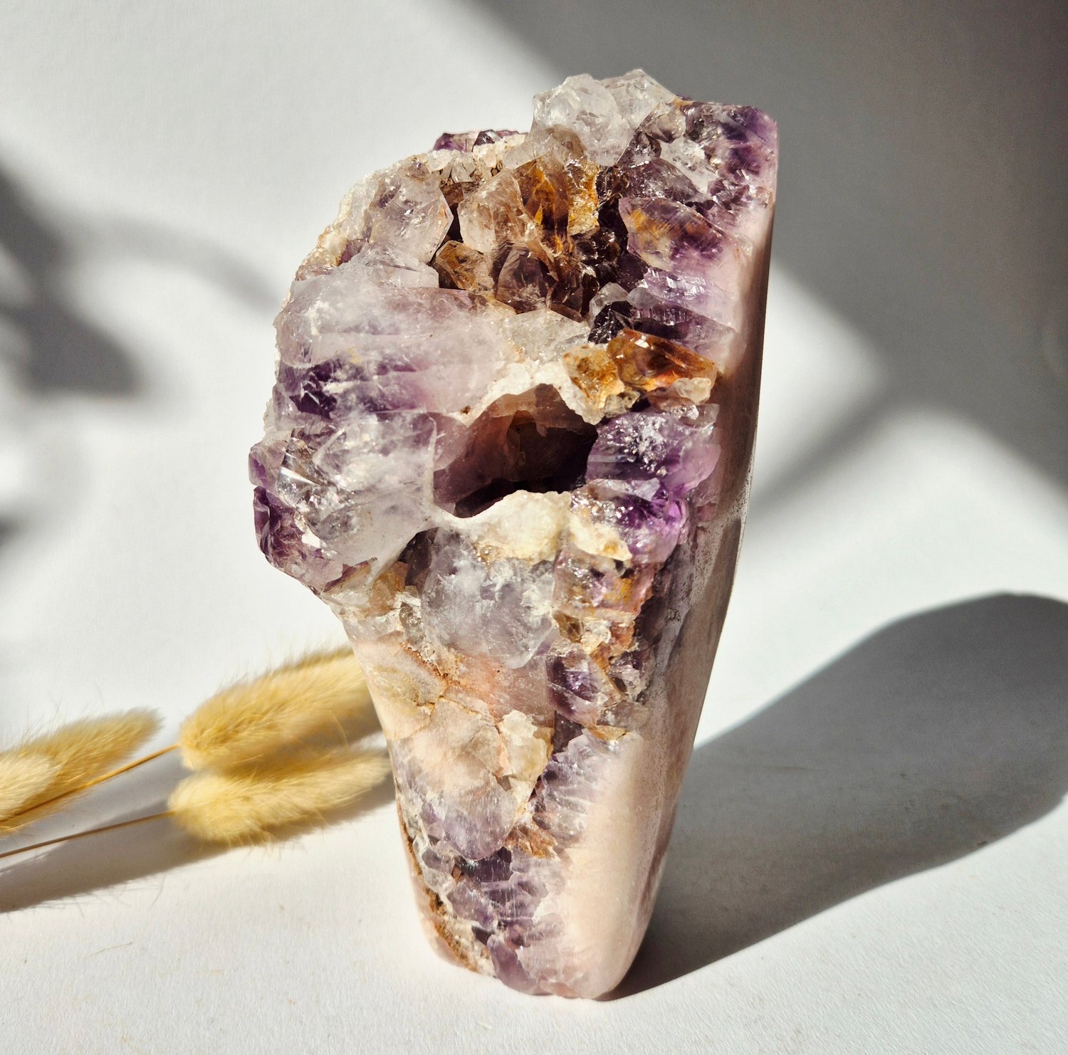 Moonlight Gemstones Roze Amethist Druzy Freeform 1118gram – AA+ Natuurlijke Pink Amethyst uit Brazilië Meerkleurig