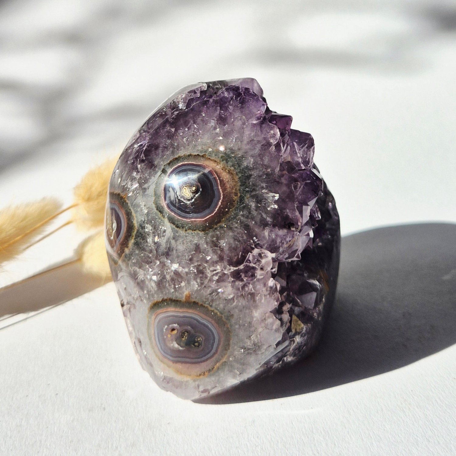 Moonlight Gemstones Amethyst Eyes Freeform #7 – Multiple Agate Eyes – 446g Meerkleurig