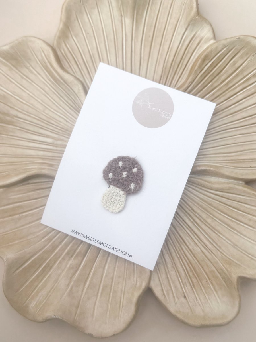 Antislip Haarspeldje - Paddenstoel - Taupe - Kraamcadeau - Haarspeldjes voor Baby & Newborn - Haaraccessoires voor Meisjes & Kinderen - Babyshower - Verjaardagscadeau