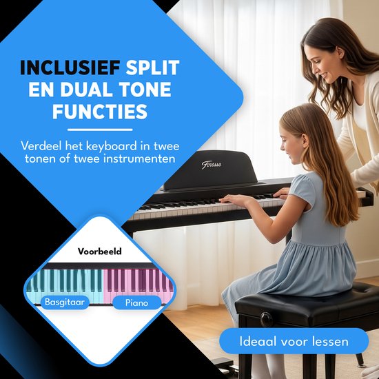 Kind en volwassene bij een Finesse piano. Split-functie toont bas en piano op het keyboard.