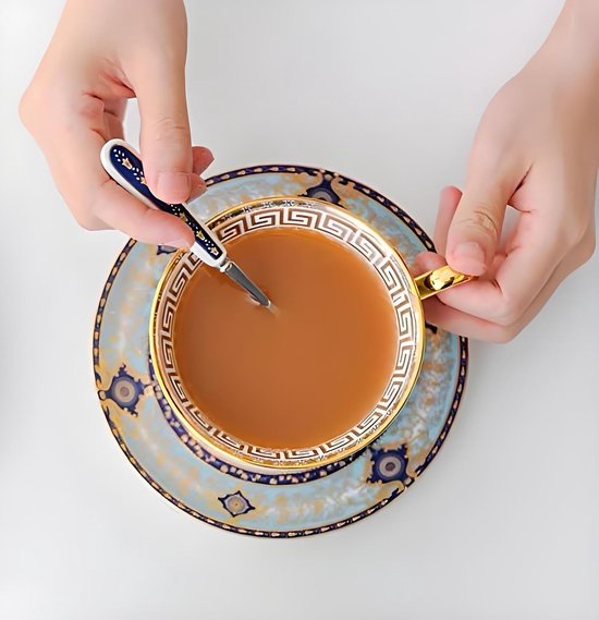 Vintage barok porseleinen koffiekopje theekopje met schotel en lepel 220ml — afbeelding 5