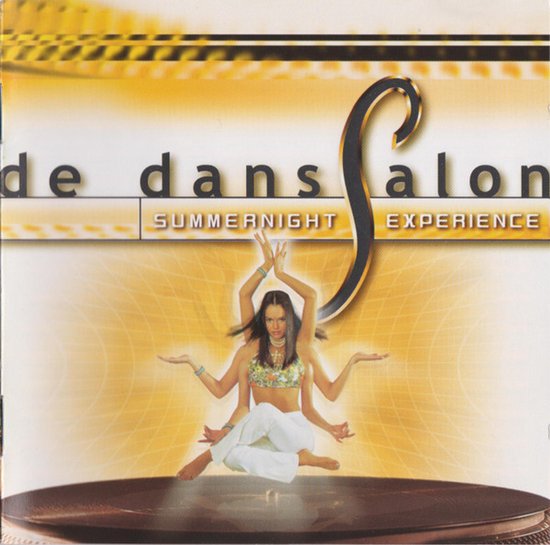 Cd-hoes van De Danssalon Summernight Experience met een vrouw in lotuspositie tegen een abstracte gele achtergrond.