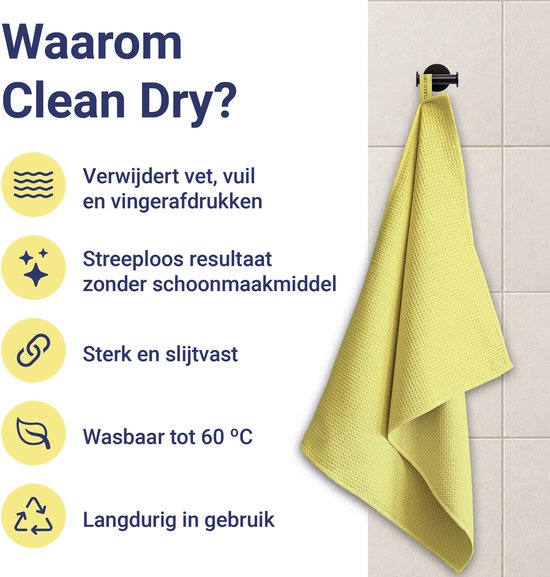 Gele Clean Dry doek hangend aan een haakje tegen een betegelde muur met voordelenlijst.
