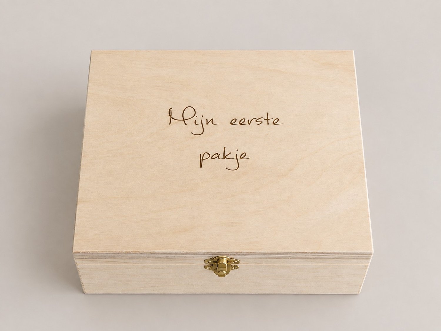 Opbergkistje Mijn eerste pakje - bewaarkist - 21 x 21 x 7 cm - bewaarbox eerste pakje - kraamcadeau