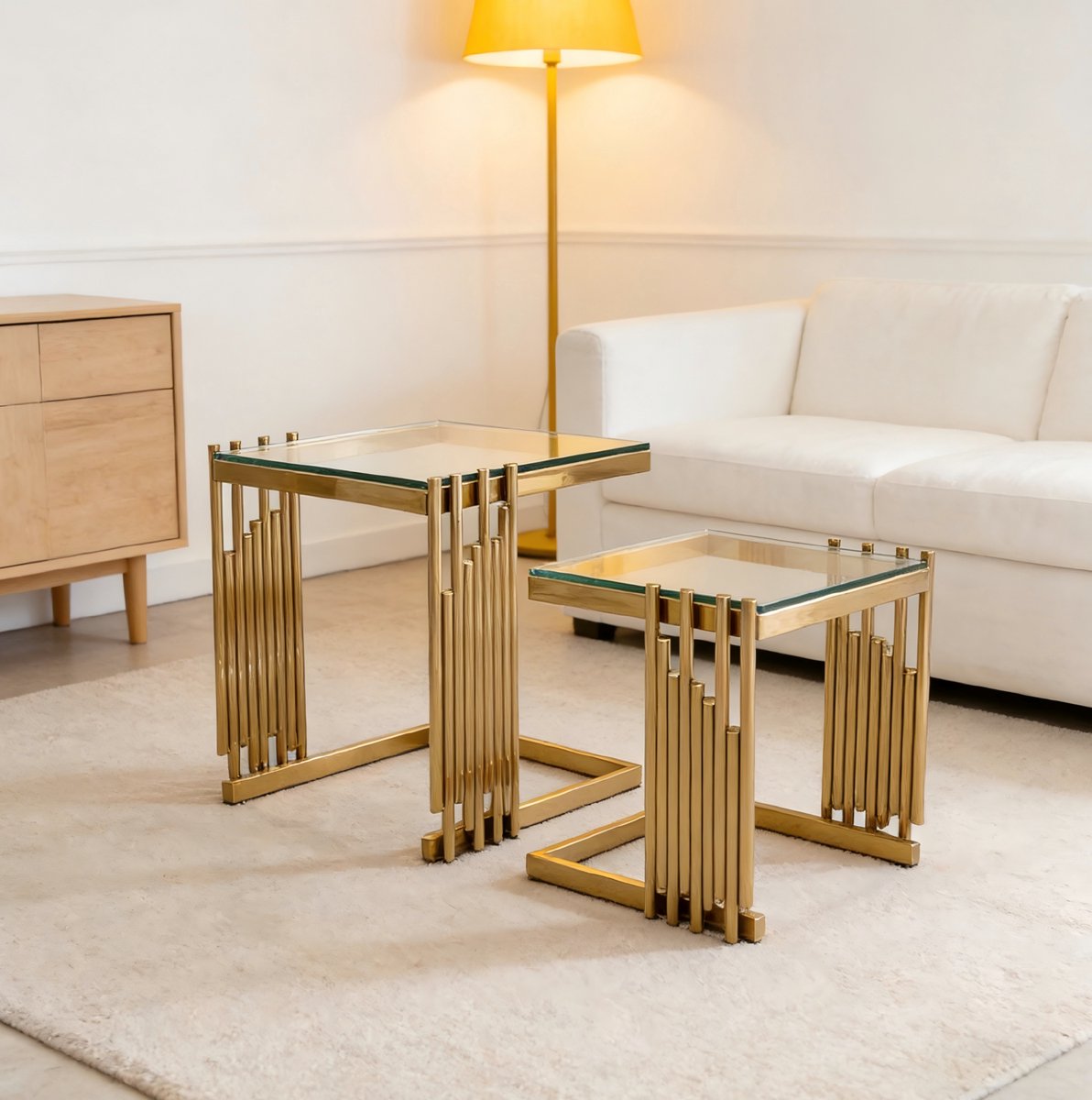 MEUNIQ 2-delige bijzettafelset, vierkante moderne tafels met transparant gehard glas en goudkleurig RVS-frame voor woonkamer, slaapkamer of balkon Goud, transparant
