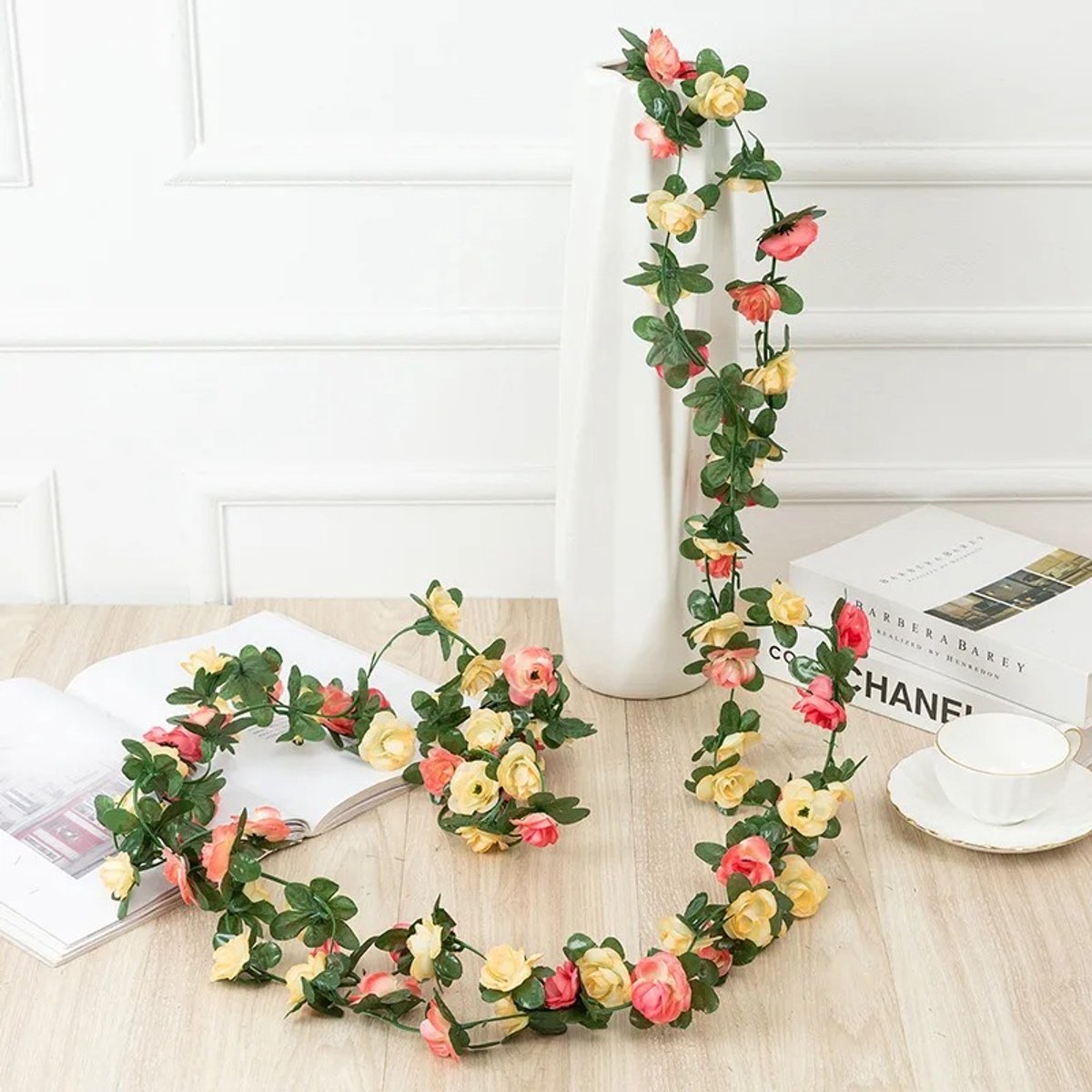 Kunstbloemen Rozen Slinger 250 cm - Crème & Koraal Kunstrozen - Bruiloft, Interieur & Fiets - Kasey