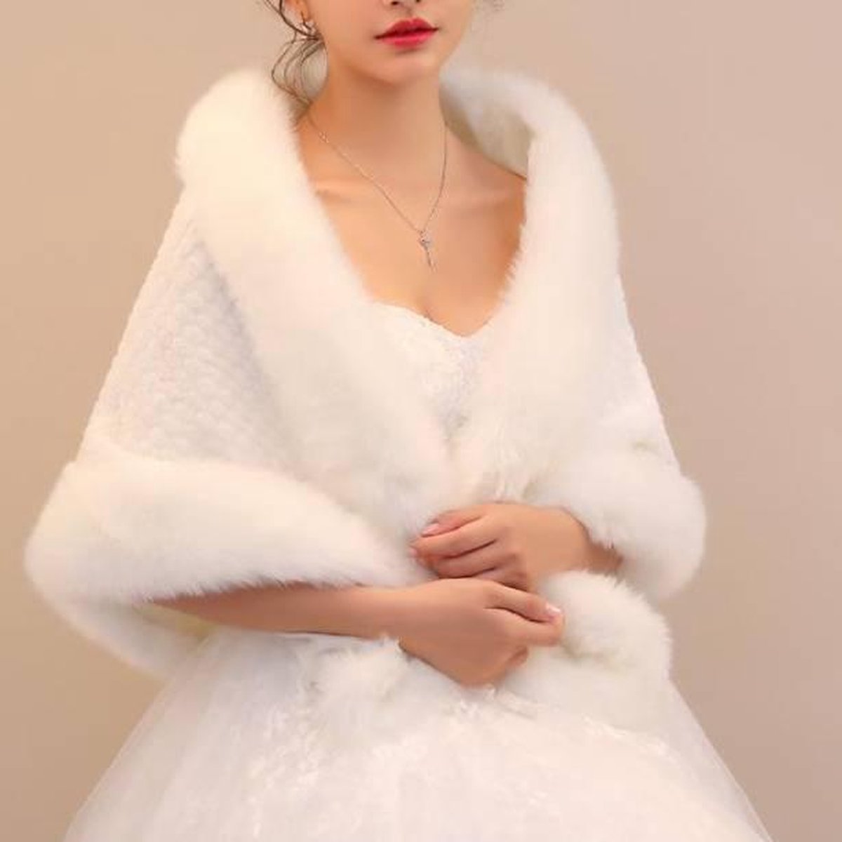 XUETON Vrouwen Luxe Faux Fur Jas Jassen Wrap Cape Sjaal Mantel Cape voor Bruiloft Feest,Winter Warme Uitloper Windjack, Grijs, M