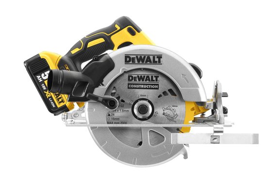 DeWalt cirkelzaag in zwart en geel met 18V batterij.