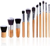 Professionele make-up kwasten set met houten handvat. O.a. concealer, blush, kabuki, foundation brush