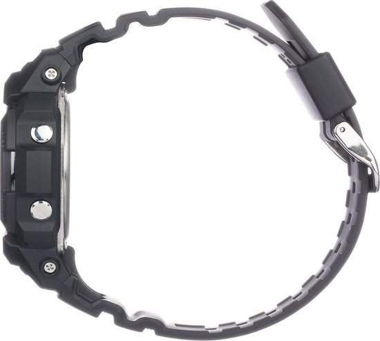 Zijprofiel van een zwart G-Shock horloge met een gesp.