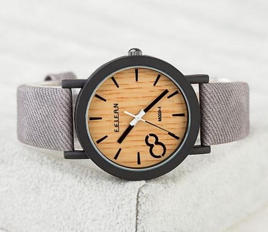 Fashion Favorite - Houtlook Horloge - Kunststof - Grey/Grijs - Ø 38 mm