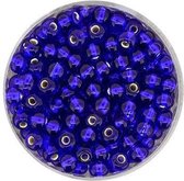 9276-054 Rocailles azuurblauw zilveren kern 4.5mm