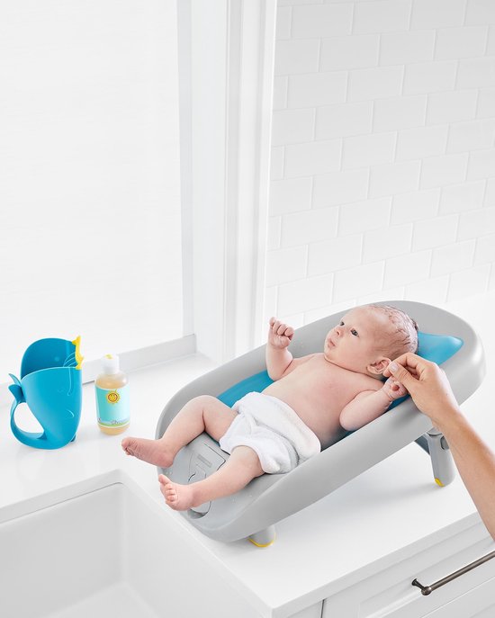 Moby recline and rinse bather