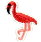 Kleine Donker Roze Flamingo Op 1 Poot Strijk Patch 4 x 4,5 cm