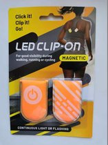 Clip-on Reflectie licht met Magneet CR2032 inclusief- LED-Handig - Veiligheid - Zichtbaarheid - voor Buiten Sport en Wandel met Huisdier - 2 stuks per set-Oranje