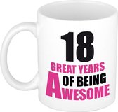 18 great years of being awesome mok wit en roze - cadeau mok / beker -18e verjaardag / 18 jaar