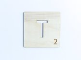 HOUTEN WANDDECORATIE / WOODEN WALL DECORATION - MUURDECORATIE / WALL ART - LETTER TEGEL T / TILE T - 11,5cm x 11,5cm - LICHT HOUT / NATURAL WOOD - WOORDFEUD / WORDFEUD - LETTERSPEL - SPELBORD