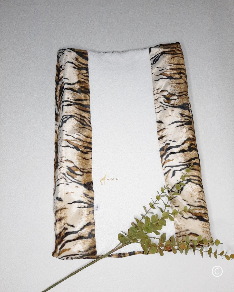 Aankleedkussenhoes | Tigerprint | Comfykids| Comfortabel | Zacht | uniek