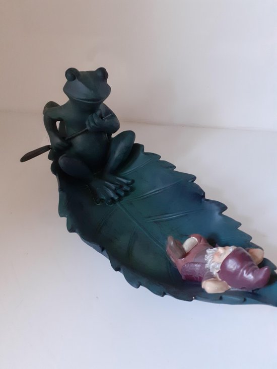 Bol sculpture grenouille en forme de feuille avec grenouille à rames et nain endormi par Clayre & Eef 20x48x19 cm