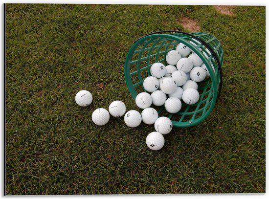 Dibond - Golfballetjes in Bak - 40x30cm Foto op Aluminium (Met Ophangsysteem)