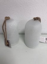 decoratieve witte 'kandelaars' met licht op batterij - set van 2 stuks
