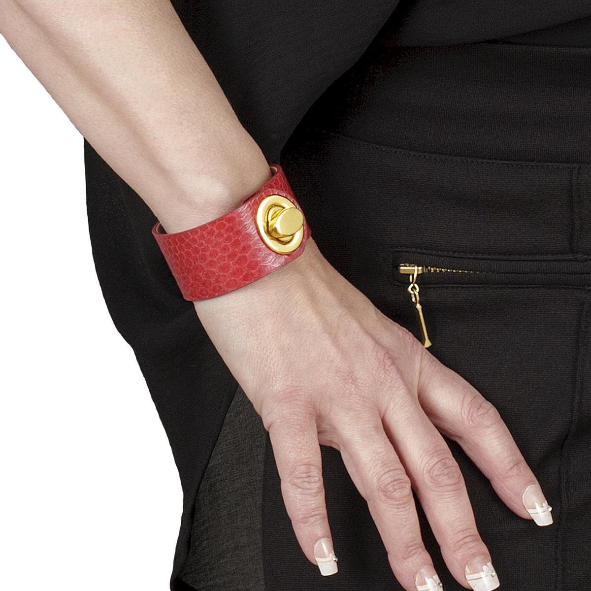 NEW SALE van 74,00 EUR afgeprijsd, BELUCIA dames armband LK-04 kalfsleer shiny rood, goudkleurig, maat 17 cm