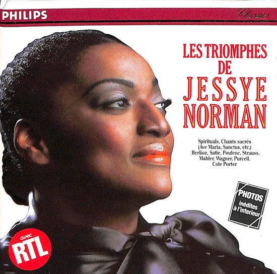 Portret van Jessye Norman met opgemaakte ogen en glanzende lippen, de titel "LES TRIOMPHES DE JESSYE NORMAN" is rechts.