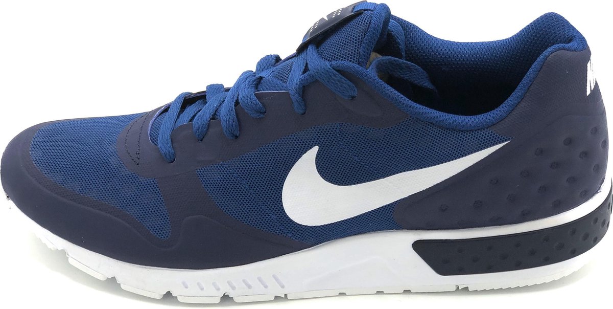 Nike Nightgazer LW SE - Maat 42.5 | bol.com