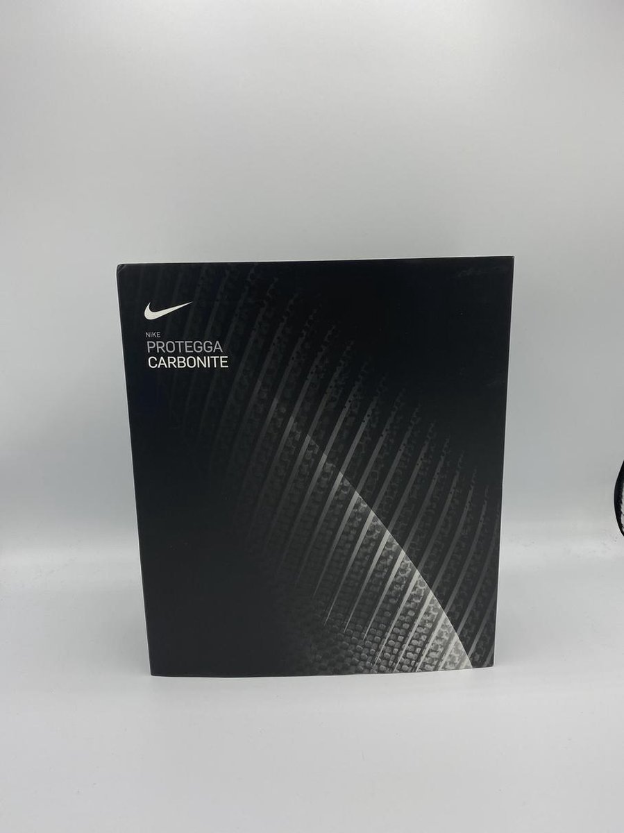 Nike Protegga Carbonite | bol.com