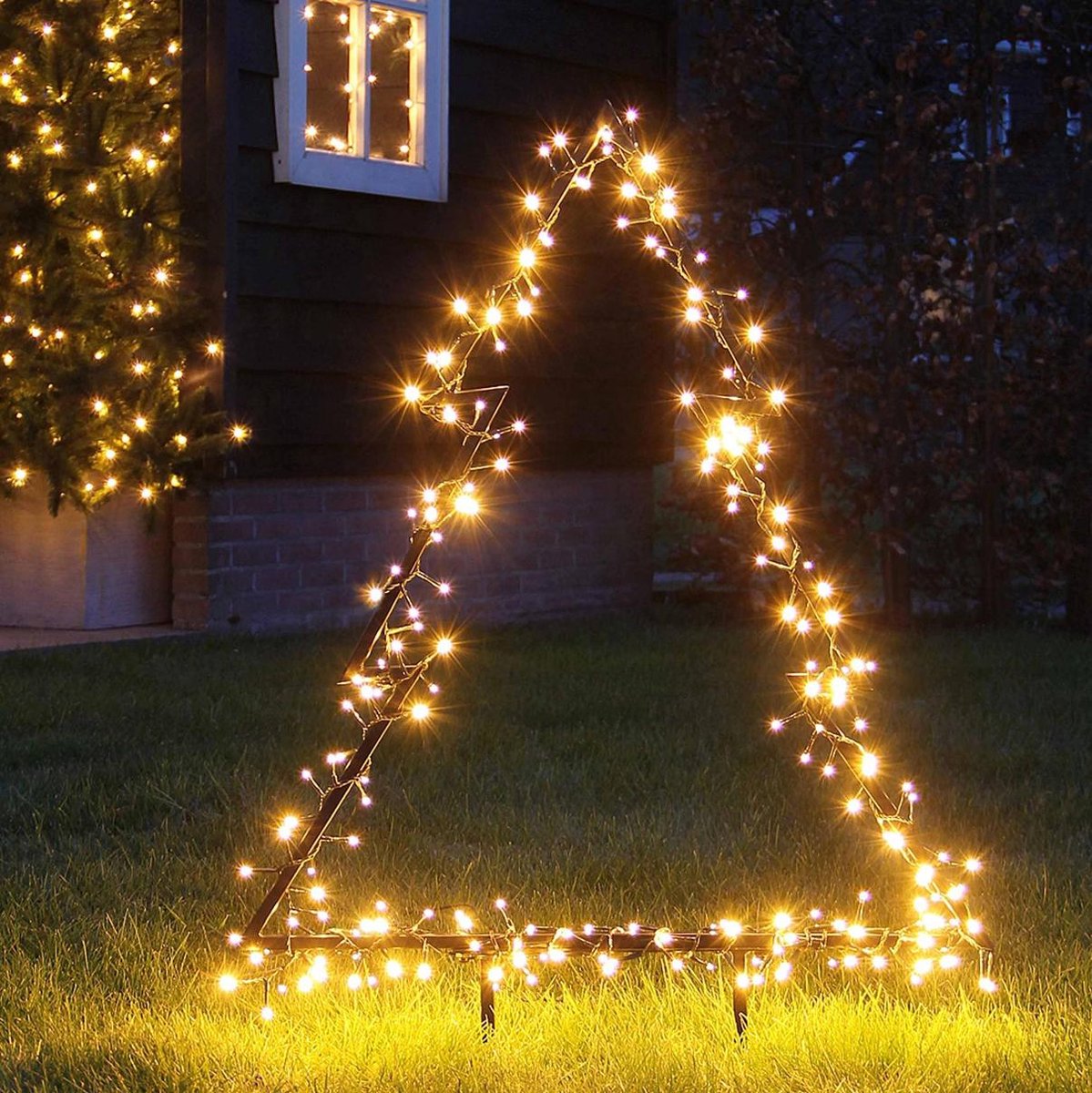 Verlichte kerstboom voor in de tuin 75cm hoog 175 LED