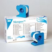 Micropor 2,5cm op dispenser, per doos van12 rollen
