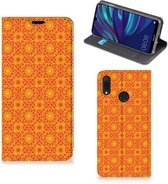 Huawei Y7 hoesje Y7 Pro (2019) Hoesje met Magneet Batik Orange