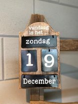 Kalender - 25 cm -hout - metaal - landelijk stoer en sfeervol wonen - cadeau - vaderdag - moederdag - verjaardag