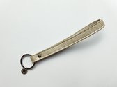 Zilveren sleutelhanger van echt leer by Bagarets - handgemaakt in NL, uniek stuk - 18 cm - 1,5 cm breed