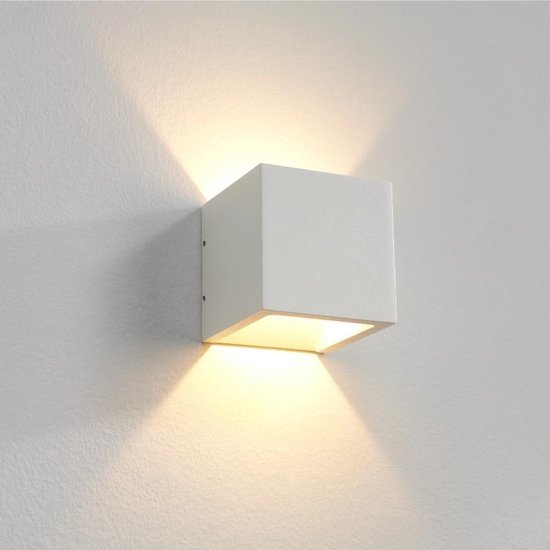 Offer Kudde zoon Wandlamp Cube Wit - 10x10x10cm - LED 6W 2700K 696lm - IP54 - Dimbaar >  wandlamp binnen... | bol.com