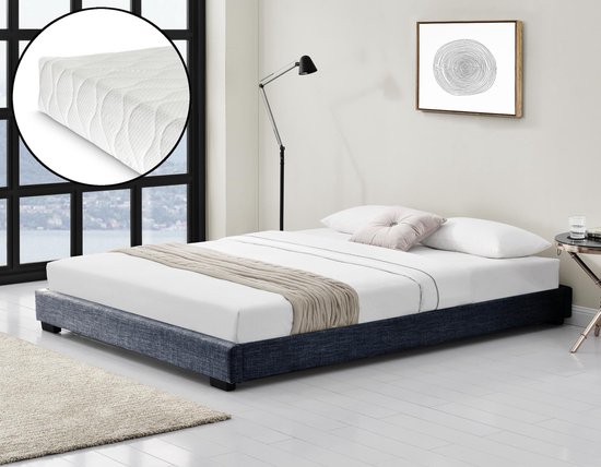Modern bedframe met matras