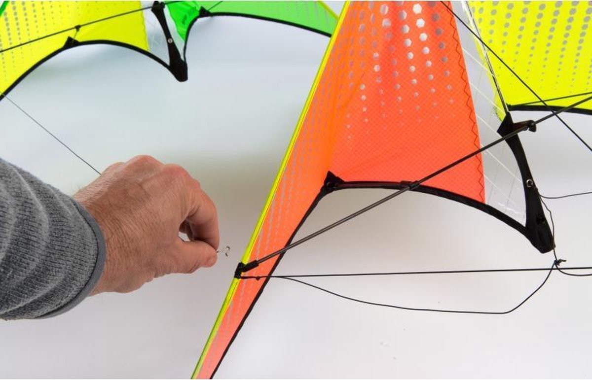 Prism Neutrino – Cerf-volant Acrobatique Ultra-rapide Pour Pilotes Confirmés – Avec Queue Longue Et Lignes Dyneema Incluses