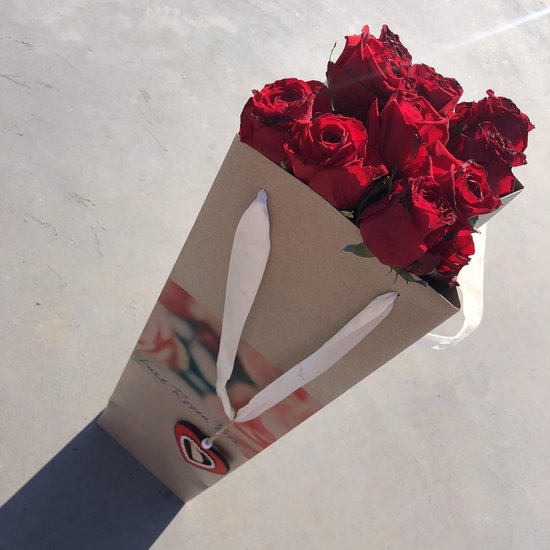 Luxe rozen box | 10 stuks rode rozen | Valentijnsdag | Valentijns cadeau | BloomitUp