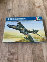 Bouwpakket Italeri B-57G Night Hwak schaal 1:72