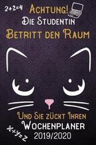Achtung! Die Studentin betritt den Raum und Sie z�ckt Ihren Wochenplaner 2019 - 2020: DIN A5 Kalender / Terminplaner / Wochenplaner 2019 - 2020 18 Mon
