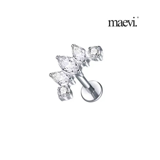 Zilveren labret piercing met drie marquise en twee ronde zirkonia steentjes.