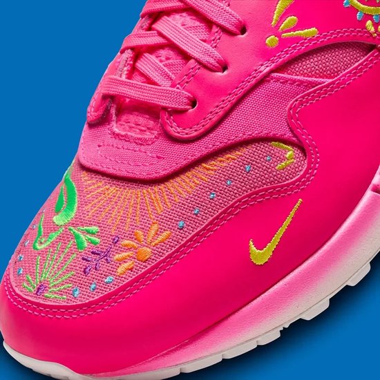 pink nike air max 2020