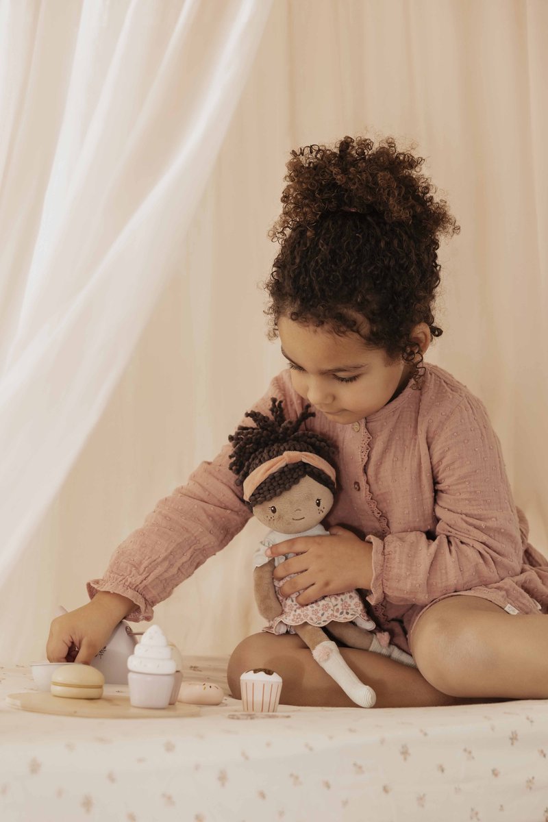 Little Dutch Knuffelpop - Evi - 35 cm — afbeelding 2
