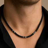 Collier de perles noires pour homme avec des accents argentés