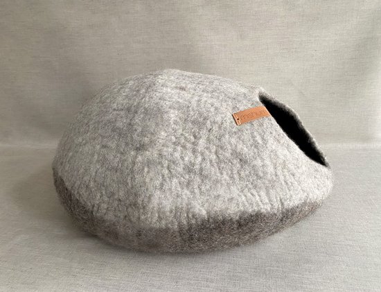 Mishum - Cat Cave kattenmand Rita - Bruin - Wol - Ecologisch - Duurzaam - Design