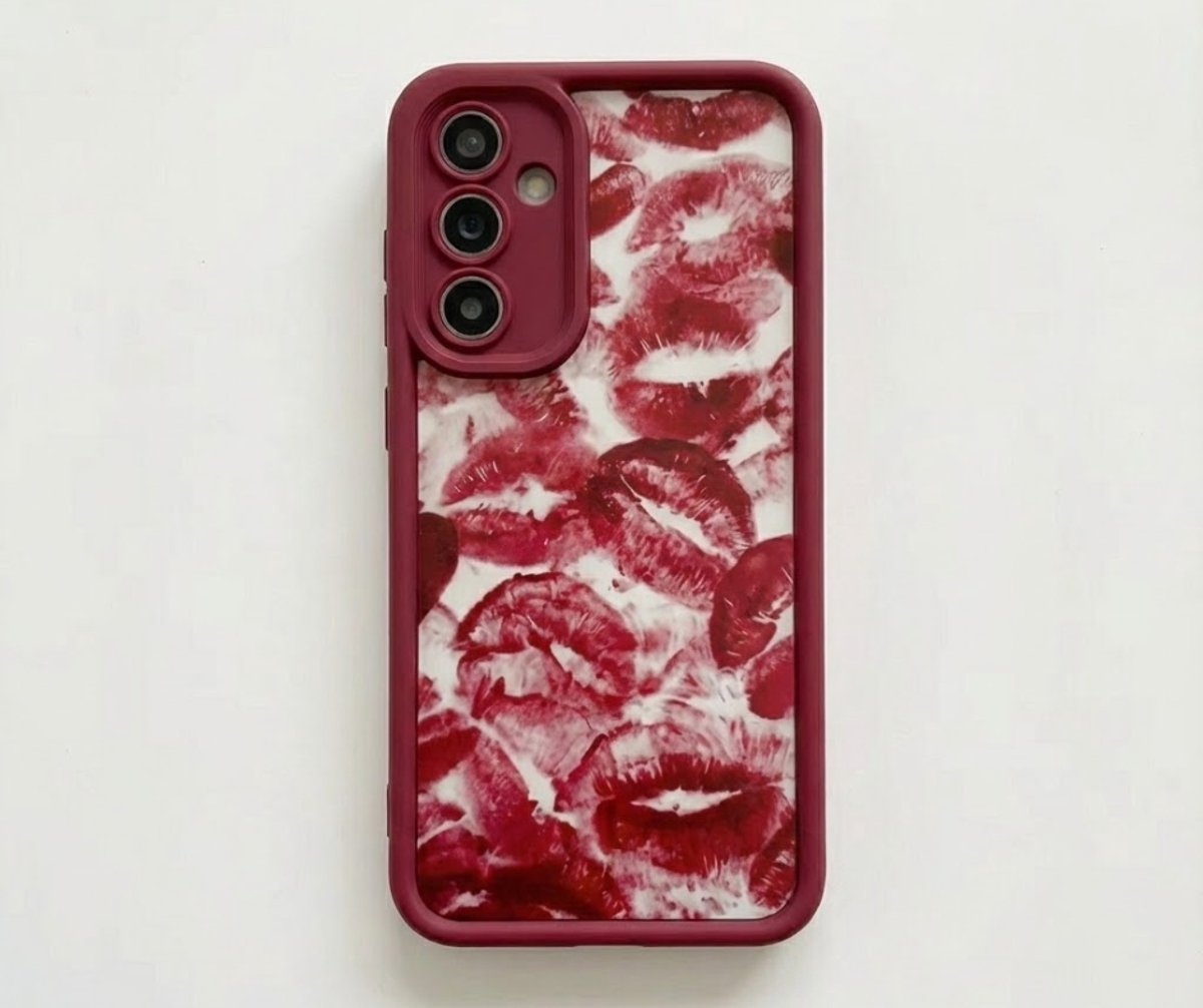 Bordeaux rood telefoon hoesje – geschikt voor Samsung Galaxy A16 – backcover voor dames – lippen print design – stevige kunststof bumper – transparante achterkant met print